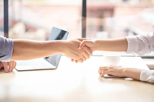 青岛榉园学校招生电话